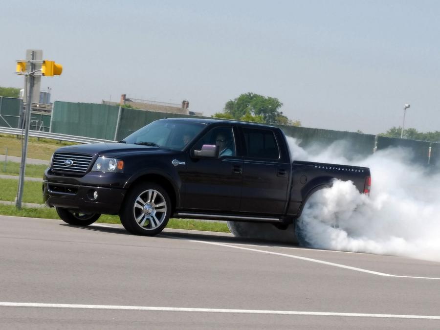  Ford F-150 Harley-Davidson SuperCrew 2007 года  (фото 24 из 29)